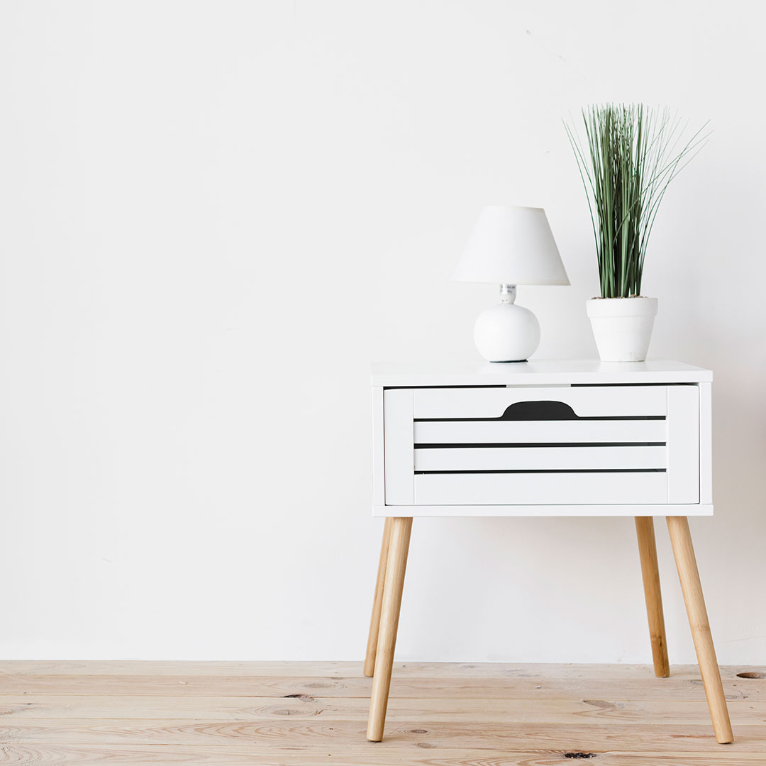 modern-minimalist-night-stand-with-decor