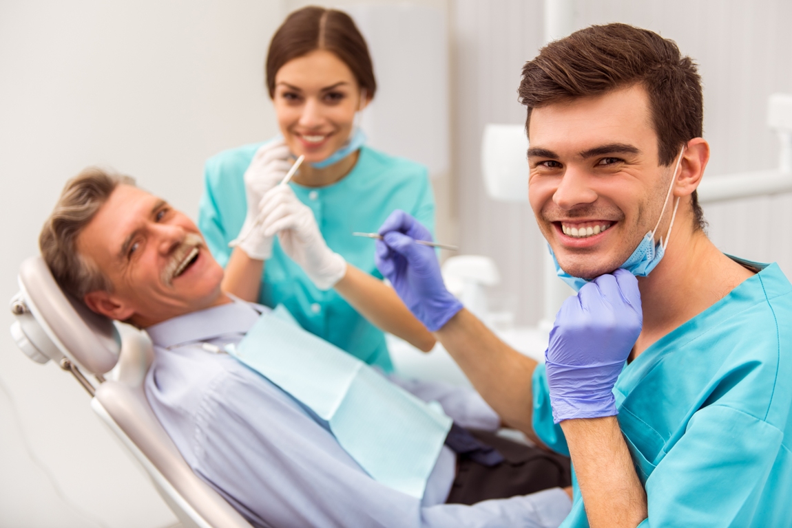 El mejor diseño web para implantología, ortodoncia, ortodoncia infantil, estética dental, periodoncia, endodoncia, halitosis, prótesis dentales